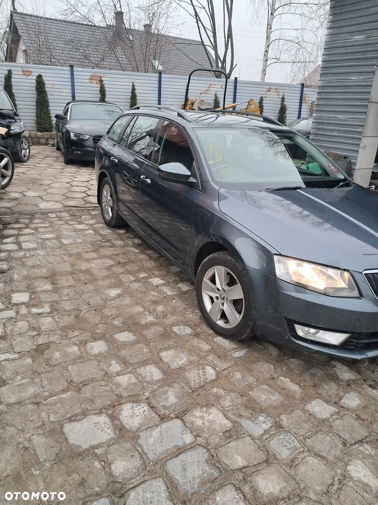 Maska zderzak błotnik Klapa drzwi skoda octavia3 LF7Y - 5