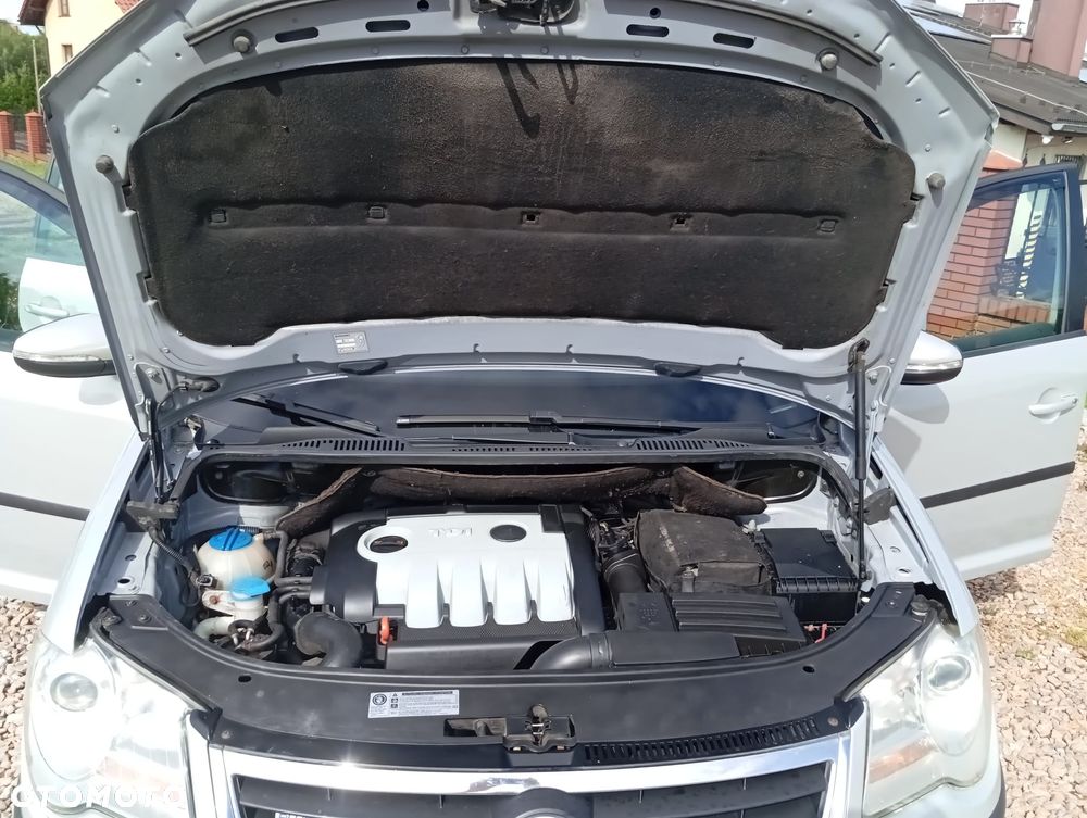 Volkswagen Touran 1.9 TDI DPF Blue Motion Trendline - 8