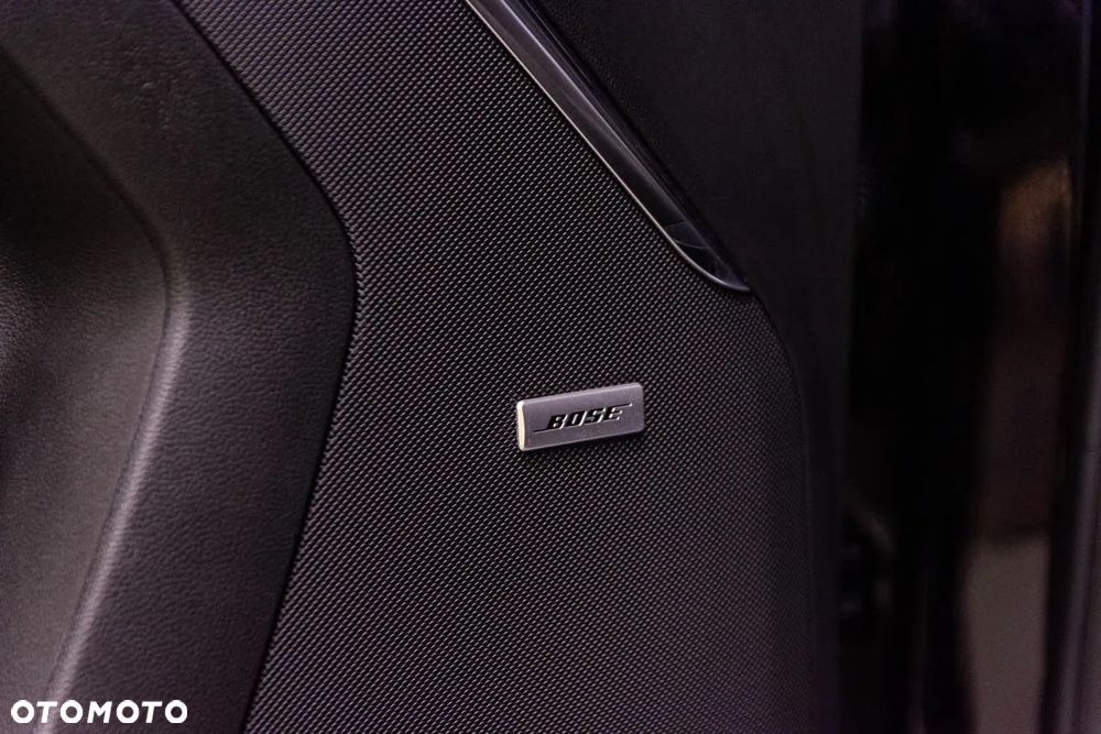 Chevrolet Suburban - 31