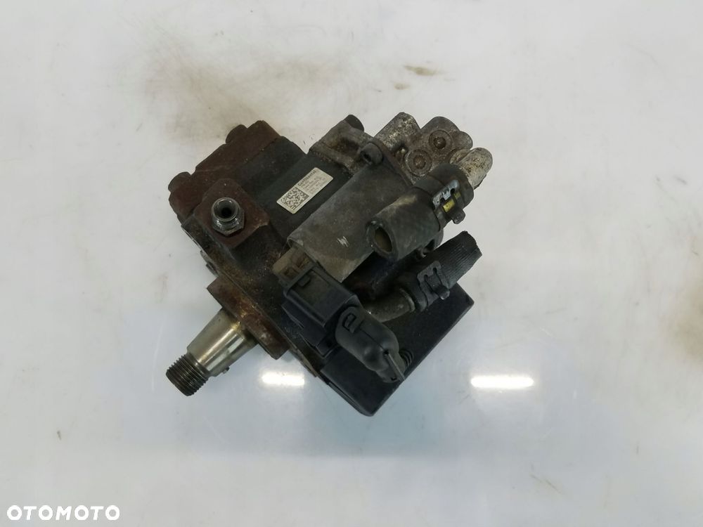pompa wtryskowa seat toledo iv 1.6 tdi 03l130755ah - 2