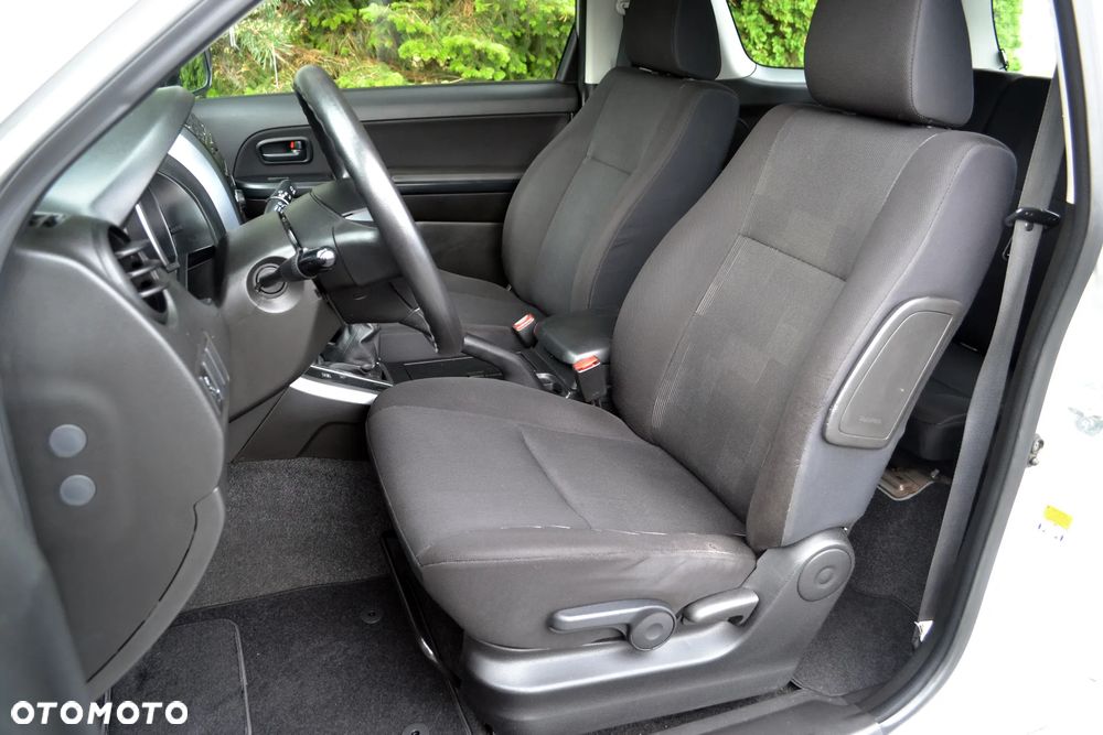 Suzuki Grand Vitara - 26