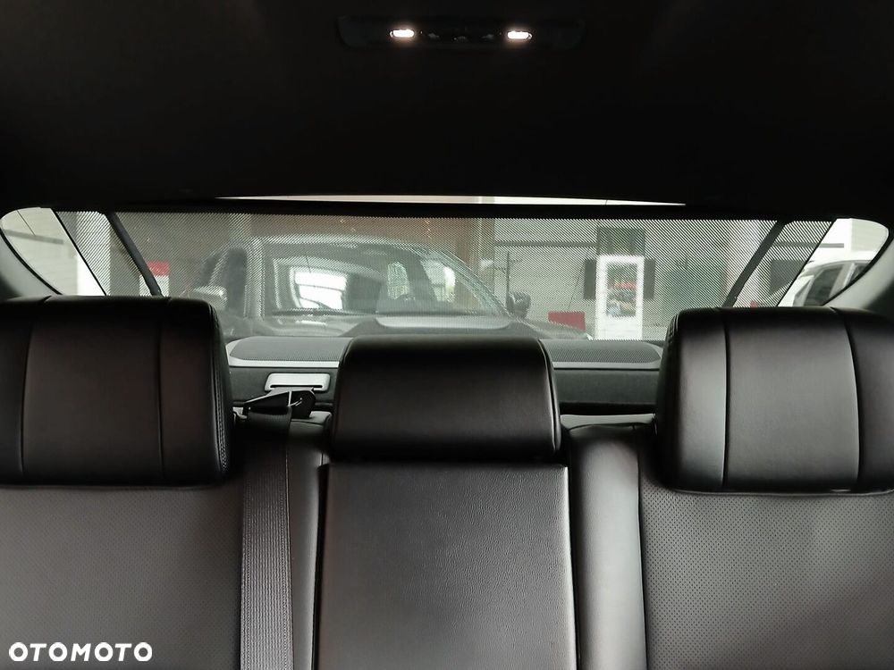 Toyota Camry - 34
