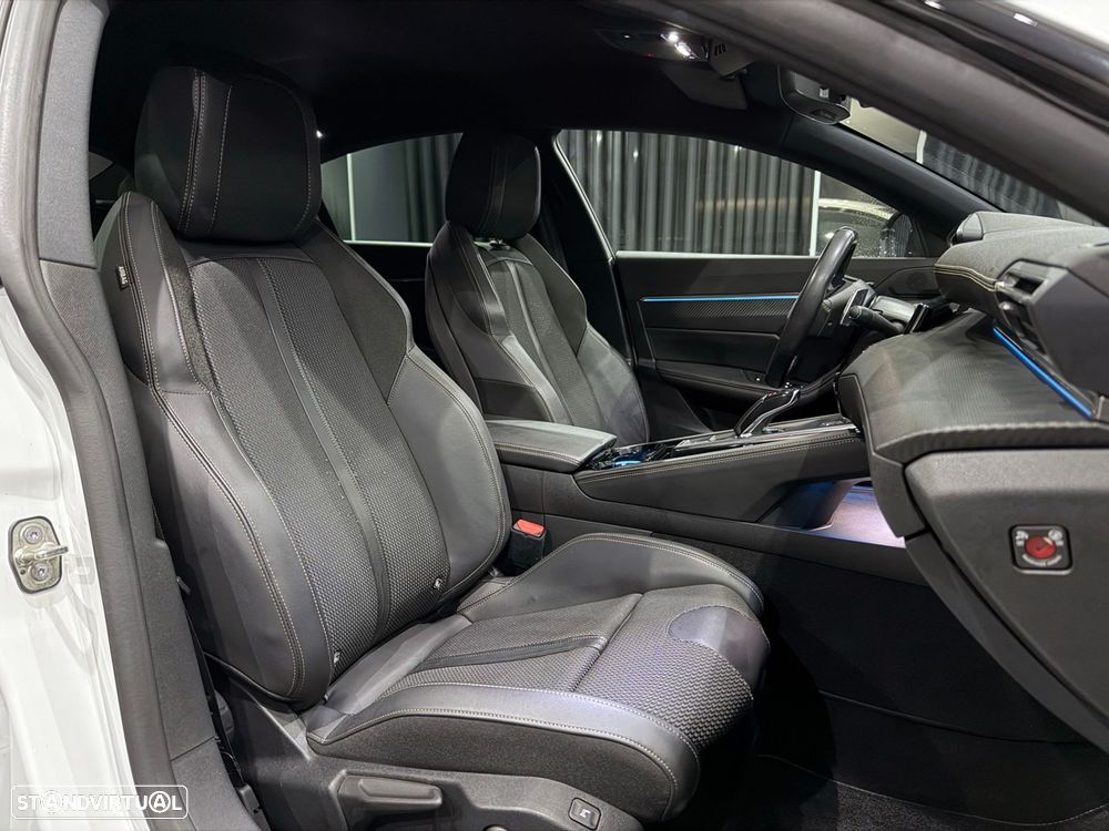 Peugeot 508 Plug-In Hybrid 225 e-EAT8 GT - 36