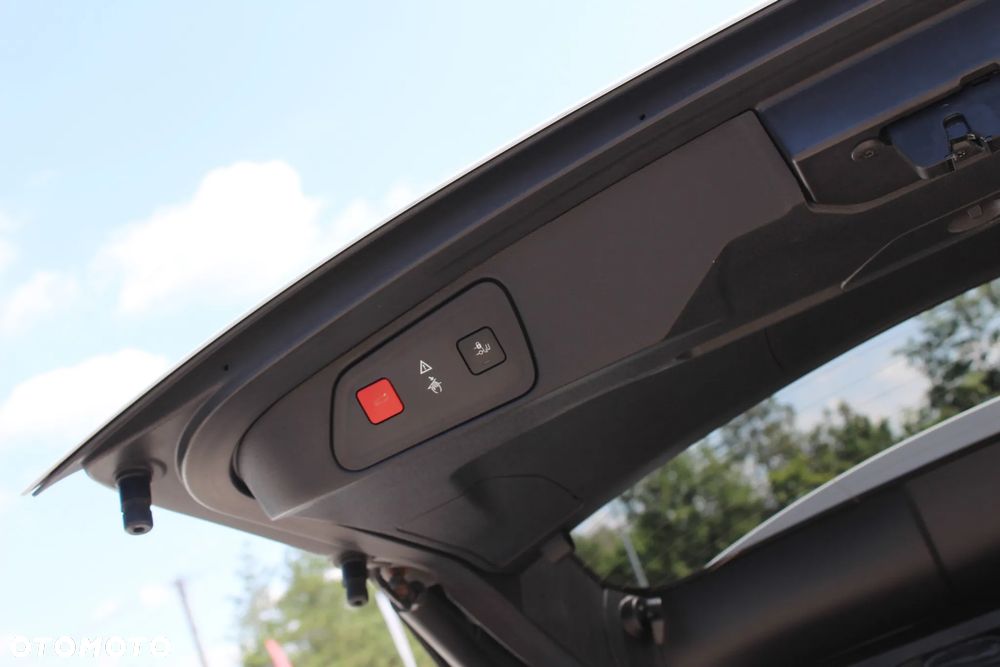 Peugeot 3008 1.6 THP Active S&S EAT6 - 7