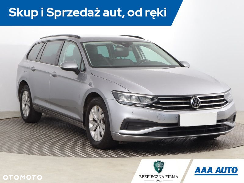 Volkswagen Passat - 2