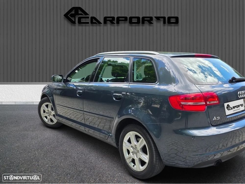 Audi A3 Sportback 2.0 TDi Attraction — fotografia 3