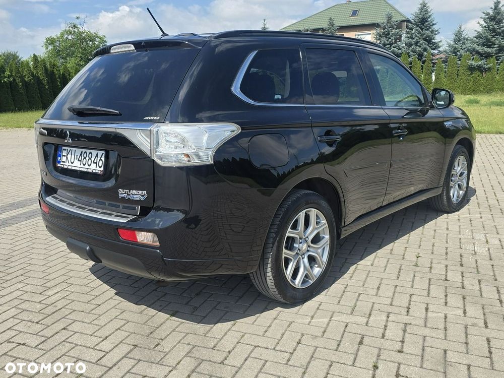 Mitsubishi Outlander - 9
