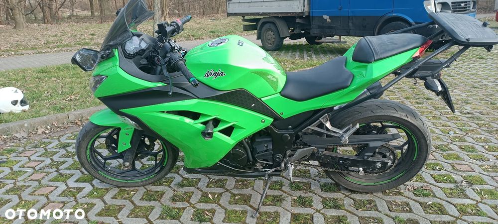 Kawasaki Ninja 300 ABS - 6