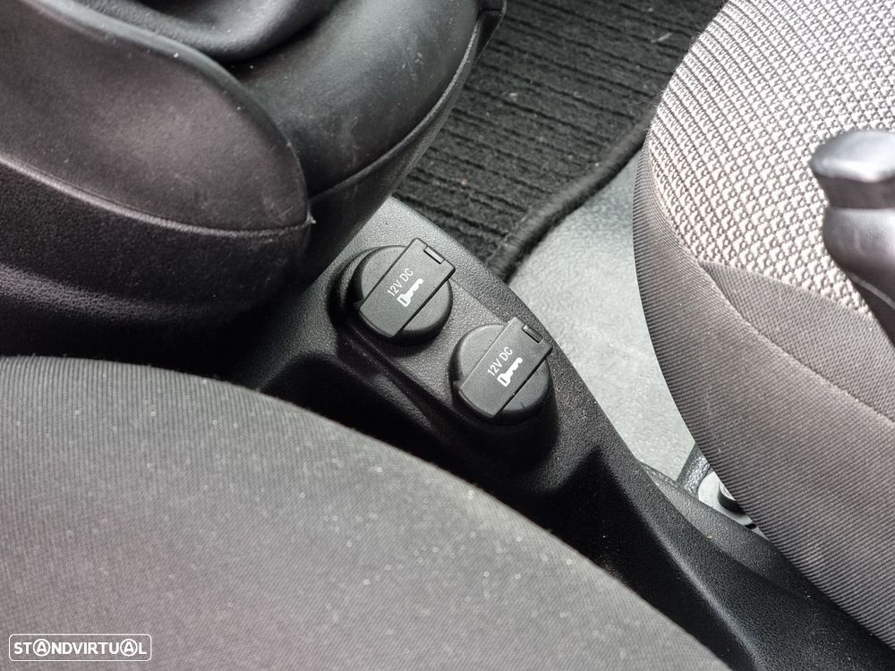 Fiat Doblo 1.6 MJ XL 3L - 19