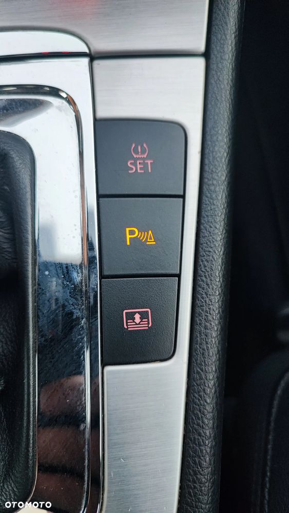 Volkswagen Passat 2.0 TDI DPF Highline DSG - 24