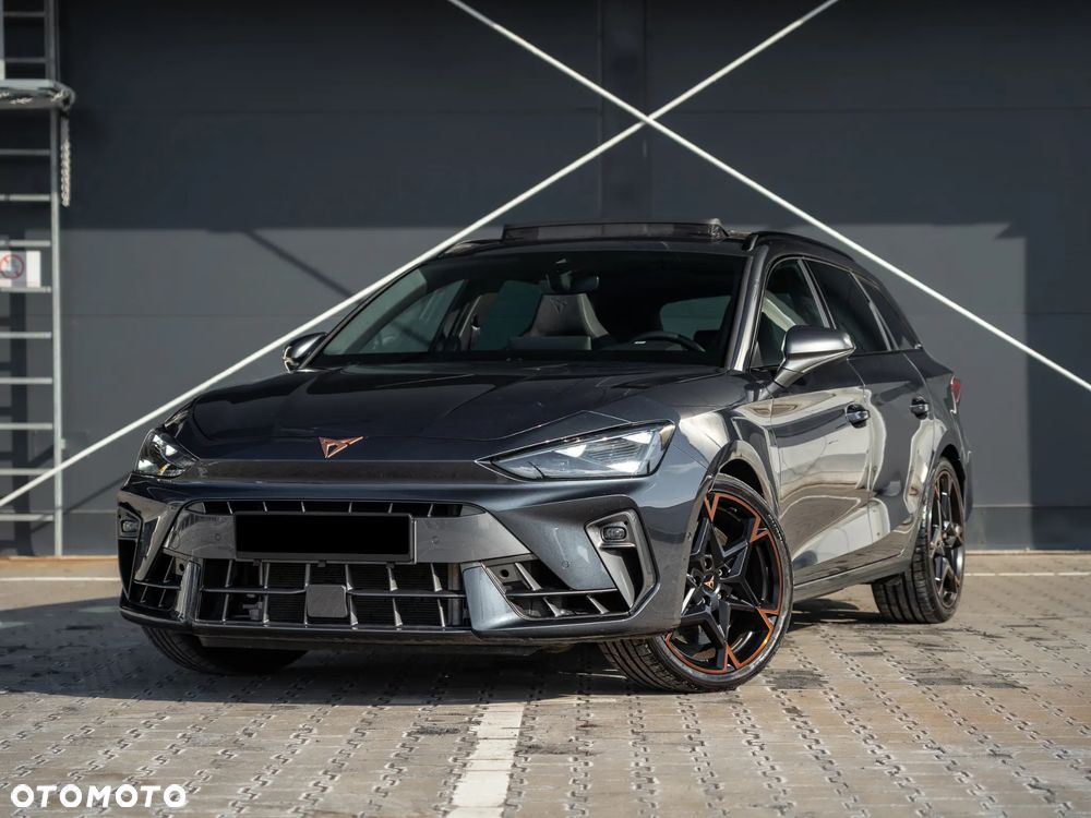 Cupra Leon Sportstourer 2.0 TSI 4Drive DSG VZ Tribe Edition - 2