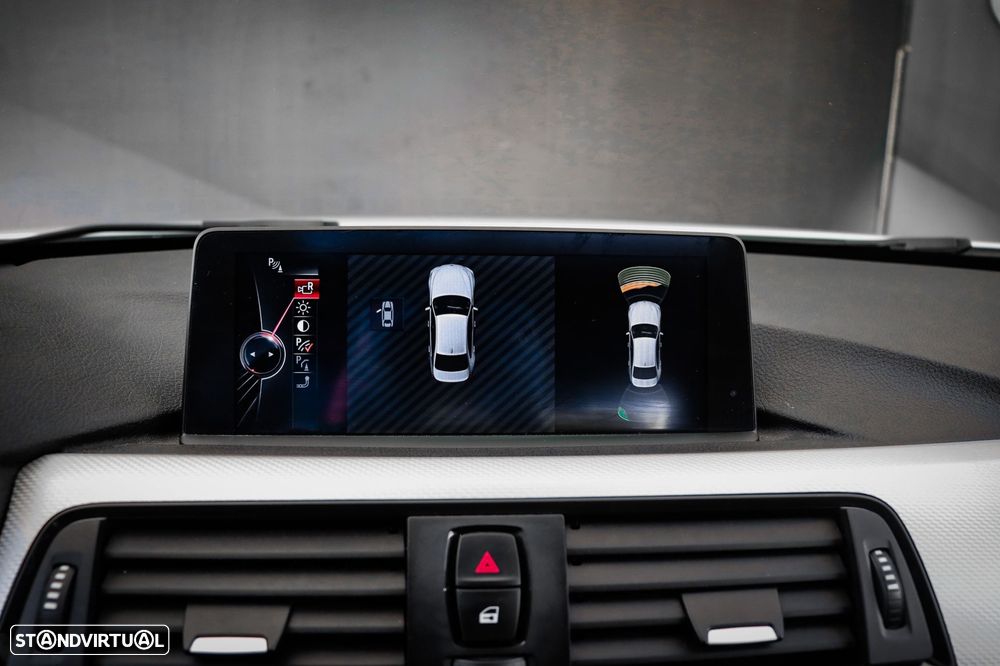 BMW 320 d Auto Pack M - 17