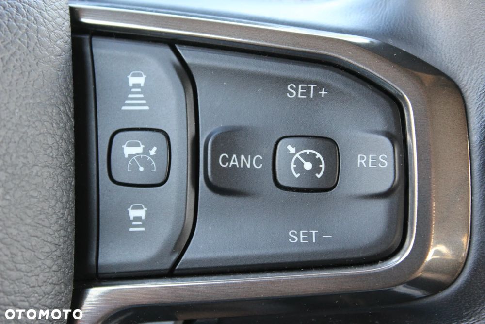 RAM 1500 5.7 Crew Cab Limited - 24