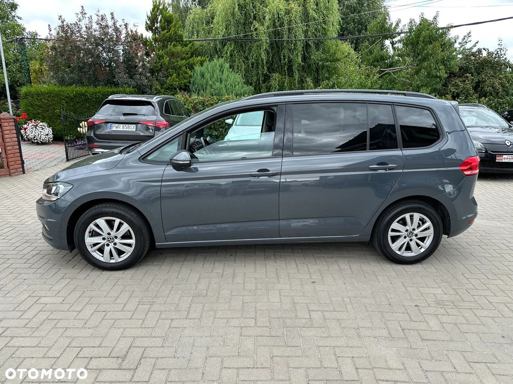 Volkswagen Touran - 5