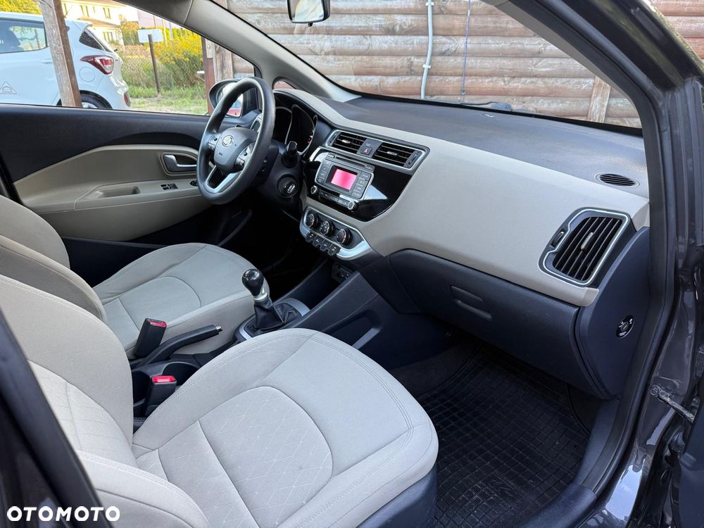 Kia Rio 1.2 M - 19