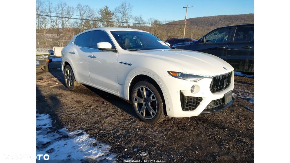 Maserati Levante - 1