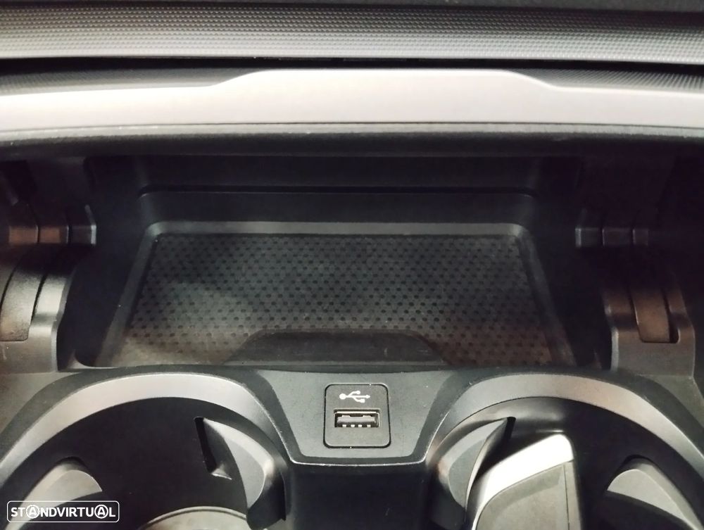 BMW 320 e Auto - 40