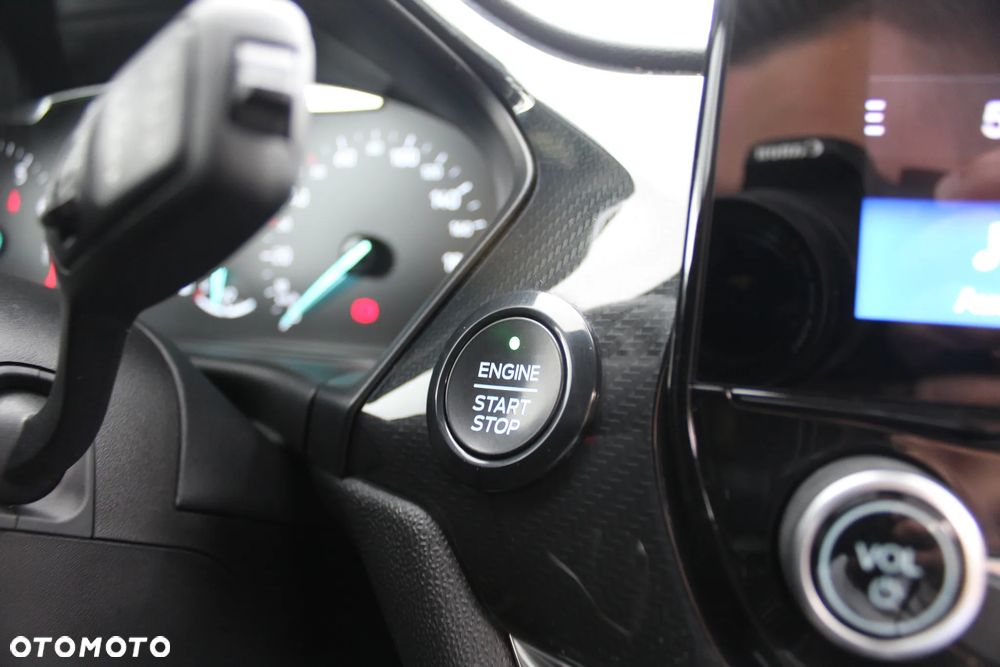 Ford Fiesta 1.0 EcoBoost S&S ST-LINE - 25