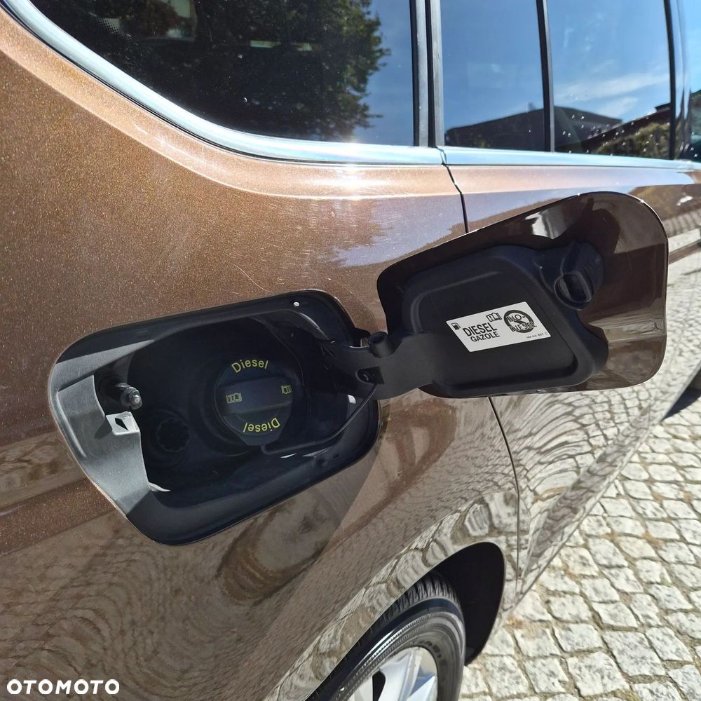 Volkswagen Touran 2.0 TDI BMT Highline - 6