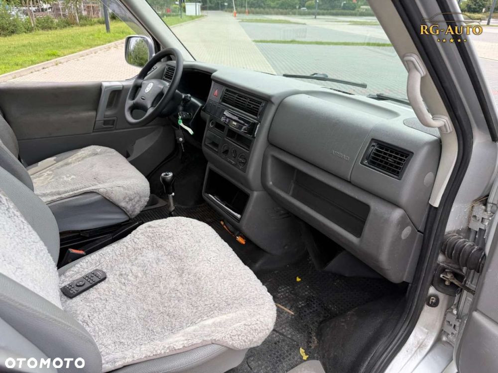Volkswagen Transporter - 24