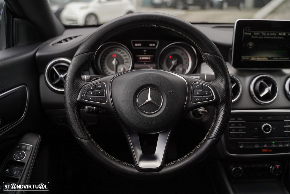 Mercedes-Benz CLA 220 d Shooting Brake Urban Aut. - 19