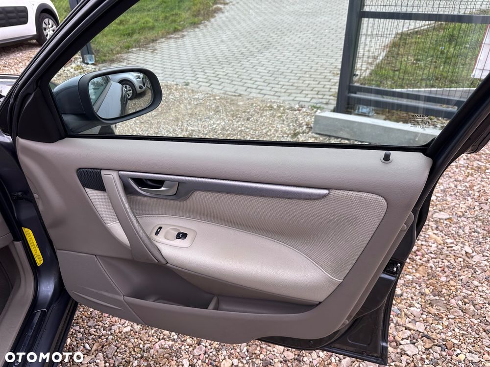 Volvo S60 2.4D Momentum - 21