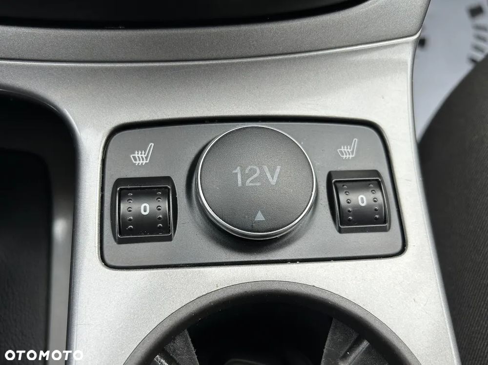 Ford Kuga - 7