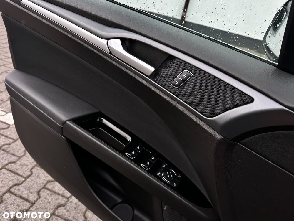 Ford Mondeo 2.0 TDCi Titanium - 21