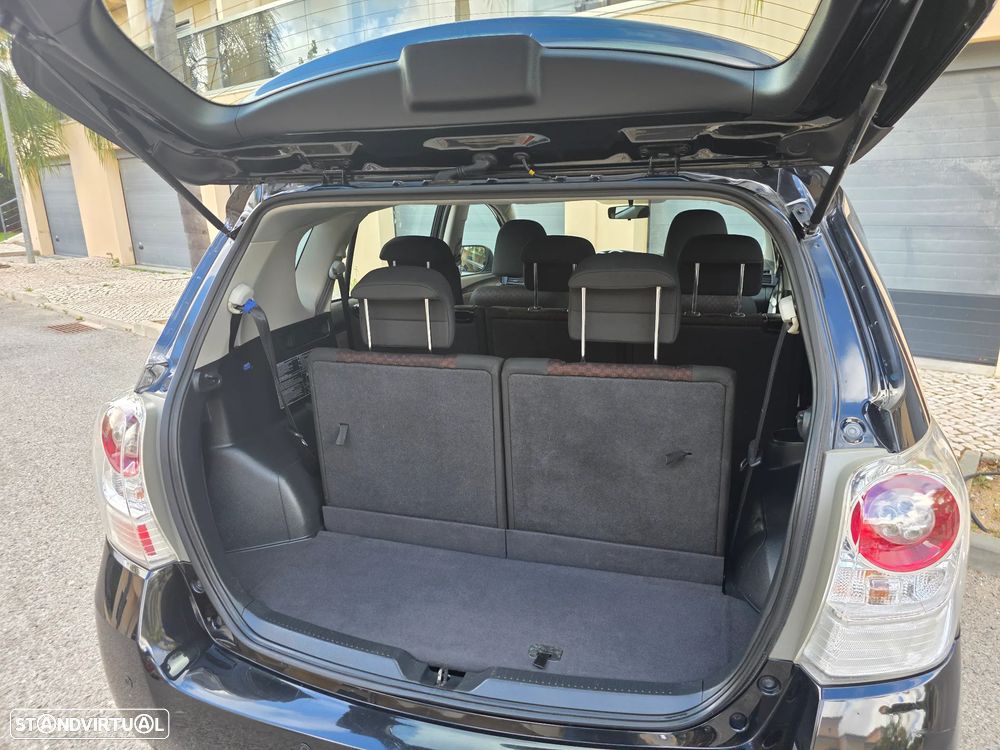 Toyota Verso 2.0 D-4D Comfort - 8