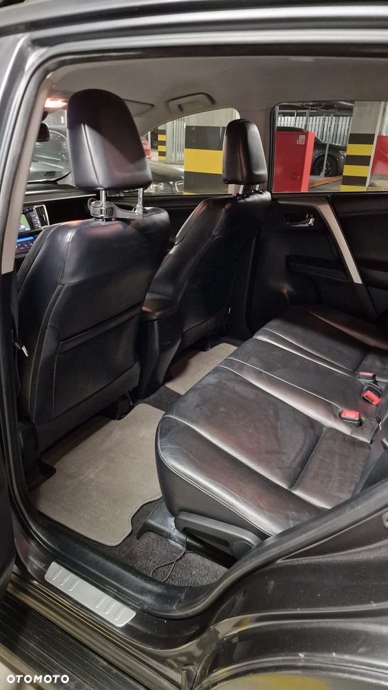 Toyota RAV4 2.2 D-CAT Prestige - 11