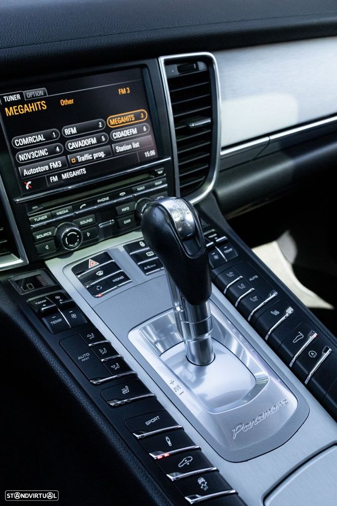 Porsche Panamera Platinum Edition - 16