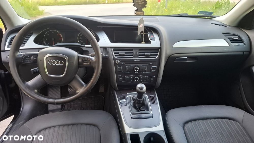 Audi A4 Limousine 2.0 TDI - 11