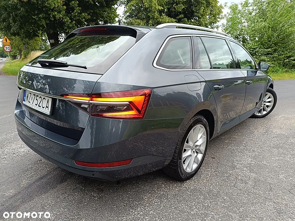 Skoda Superb 2.0 TDI Ambition DSG - 5
