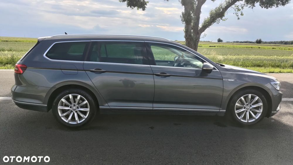 Volkswagen Passat - 11