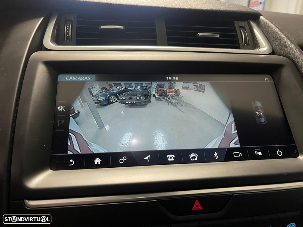 Jaguar E-Pace 2.0 i4D R-Dynamic - 26