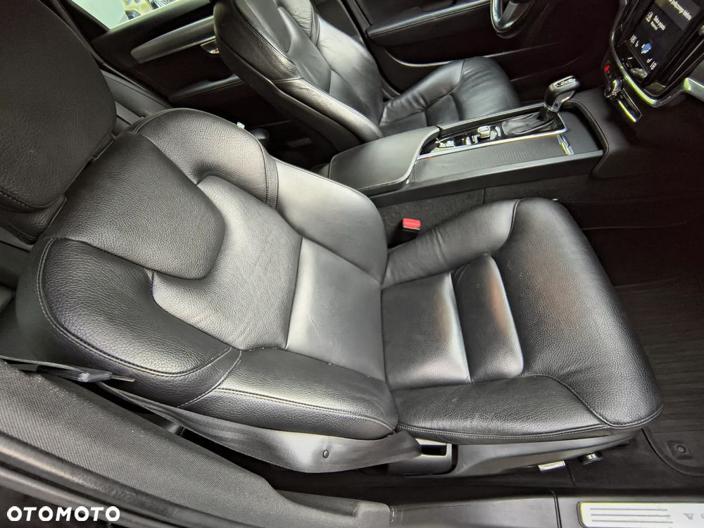Volvo V90 D4 Geartronic Inscription - 32