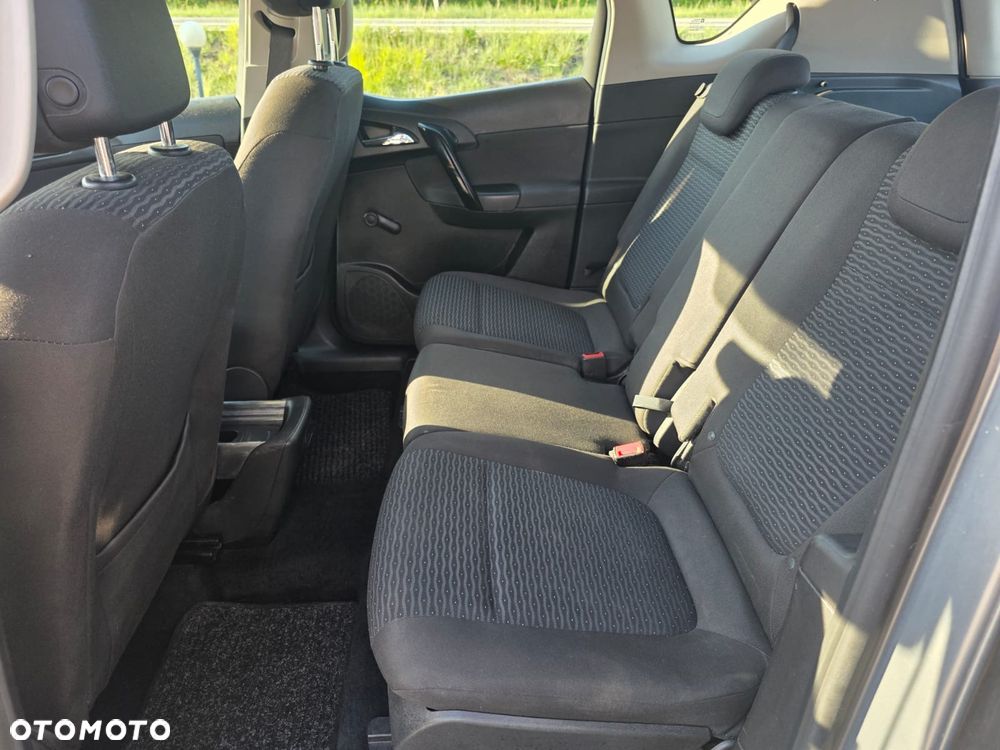Opel Meriva - 19