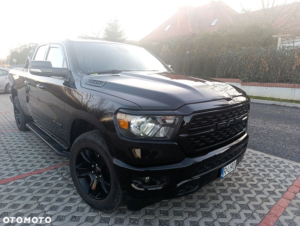 RAM 1500 Crew Cab Shortbed Bighorn - 1