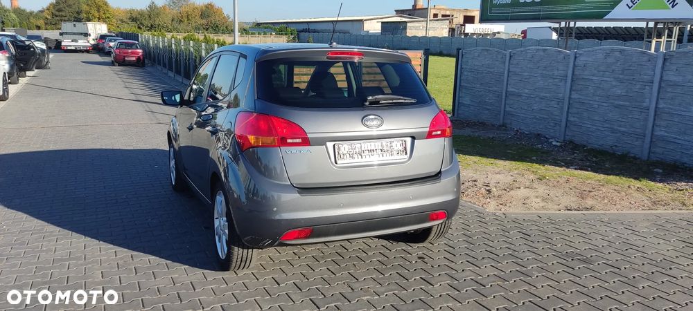 Kia Venga 1.6 CVVT Fifa World Cup Edition - 6