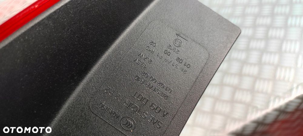 03.424.50 lampa prawa prawy tył tylna w błotnik BMW X1 E84 2009-2015 EUROPA - 9