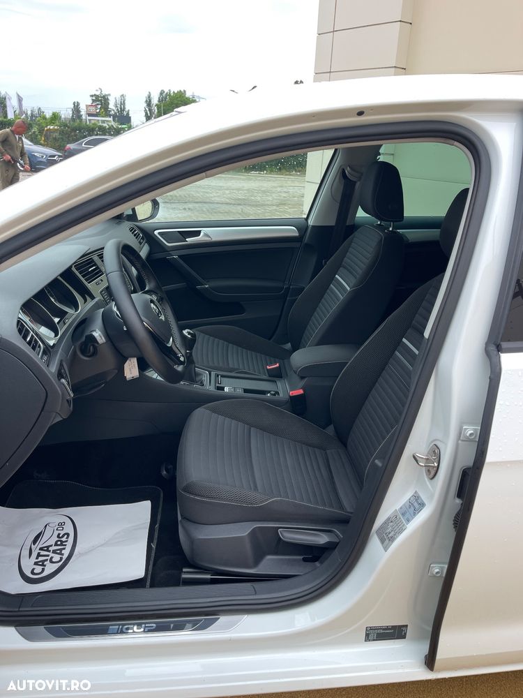 Volkswagen Golf 1.2 TSI BlueMotion Technology Cup - 31
