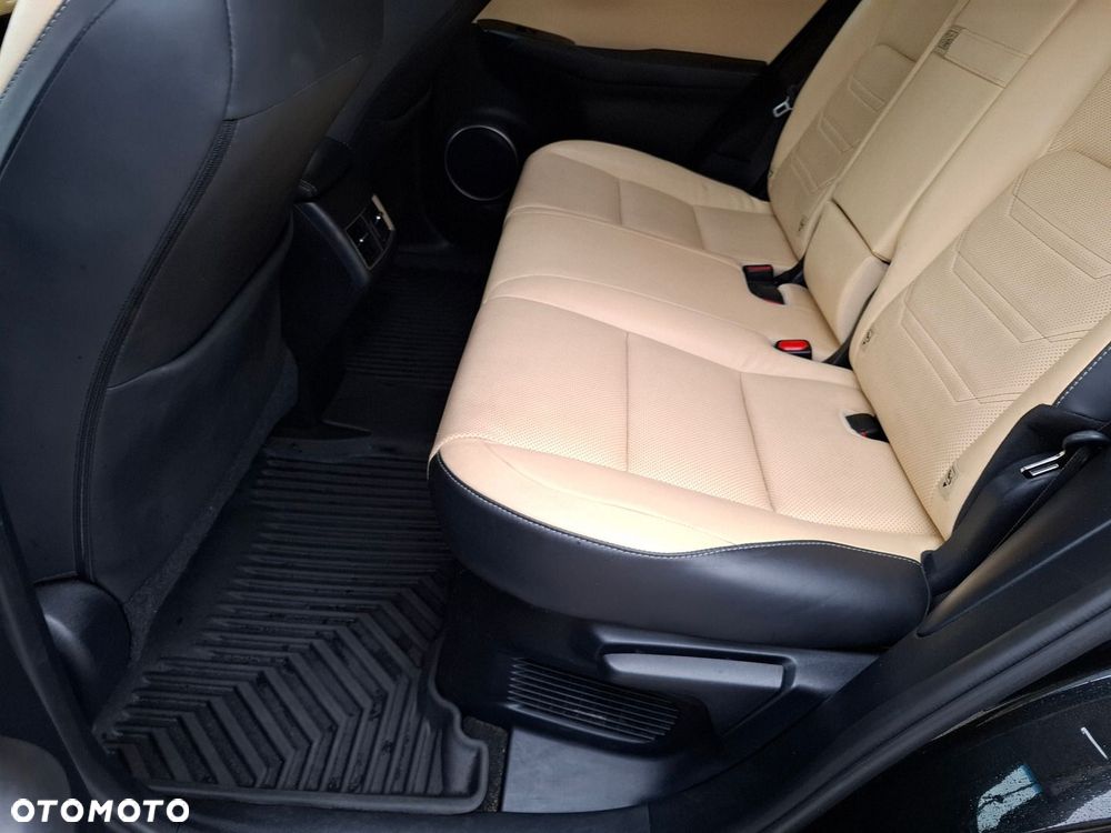 Lexus NX 200t Comfort AWD - 18