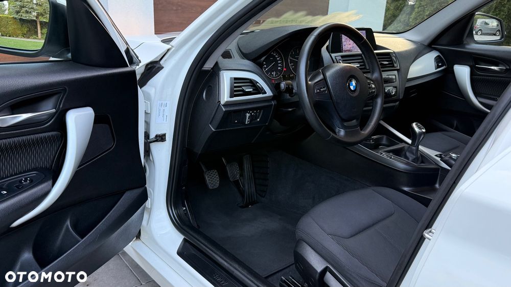 BMW Seria 1 116d Sport Line - 29