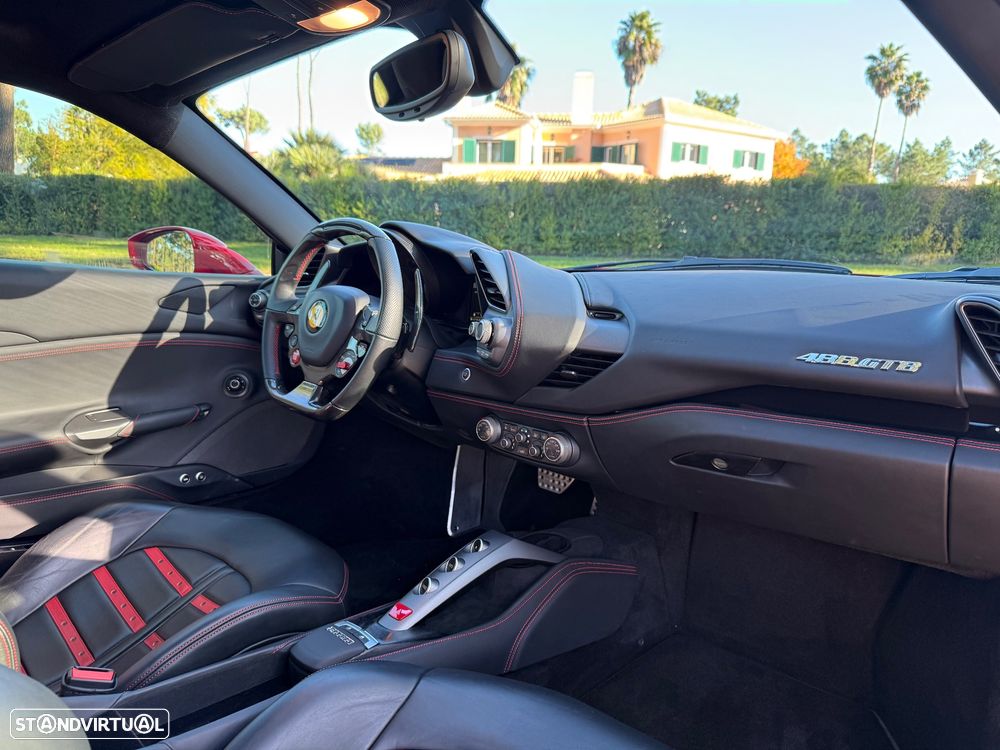 Ferrari 488 GTB - 12