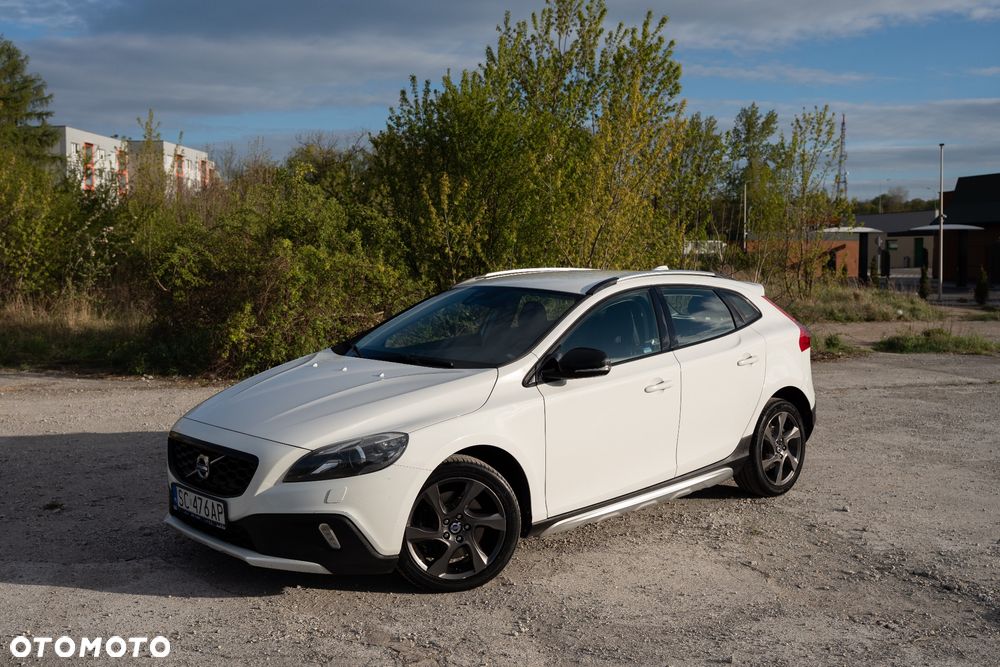 Volvo V40 D4 Geartronic Momentum - 1