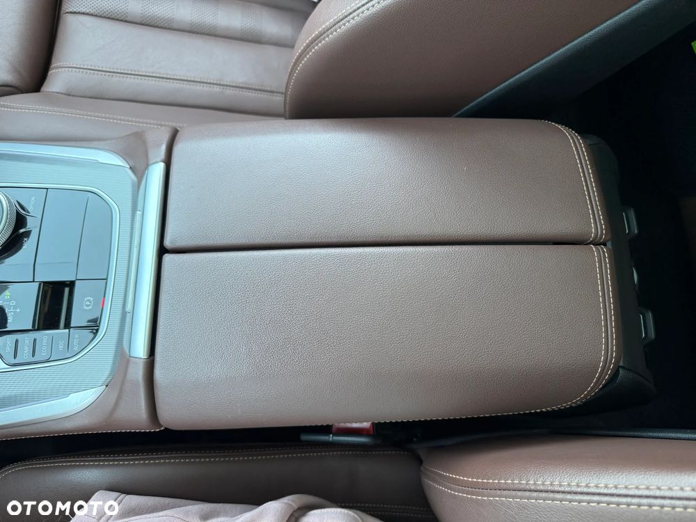 BMW X5 xDrive25d - 27