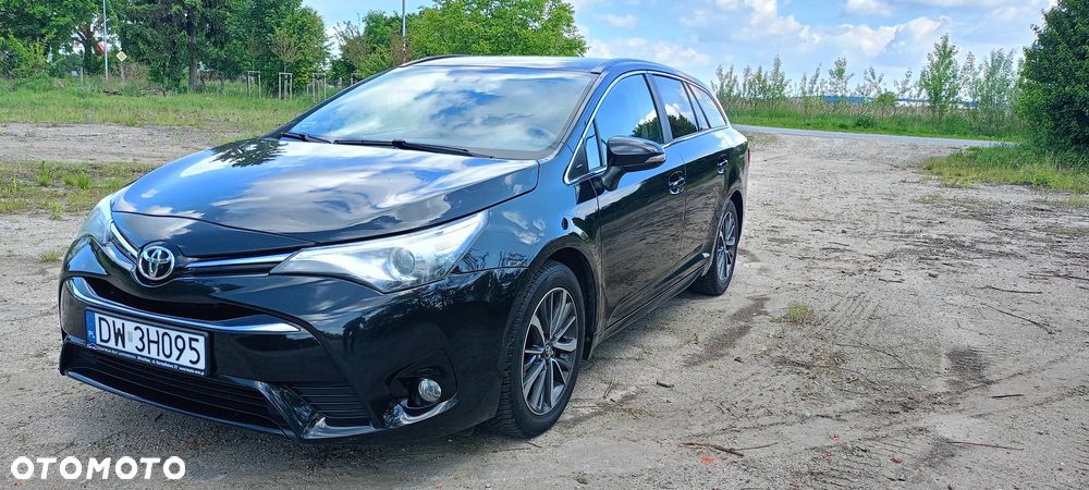 Toyota Avensis 1.8 Selection - 2