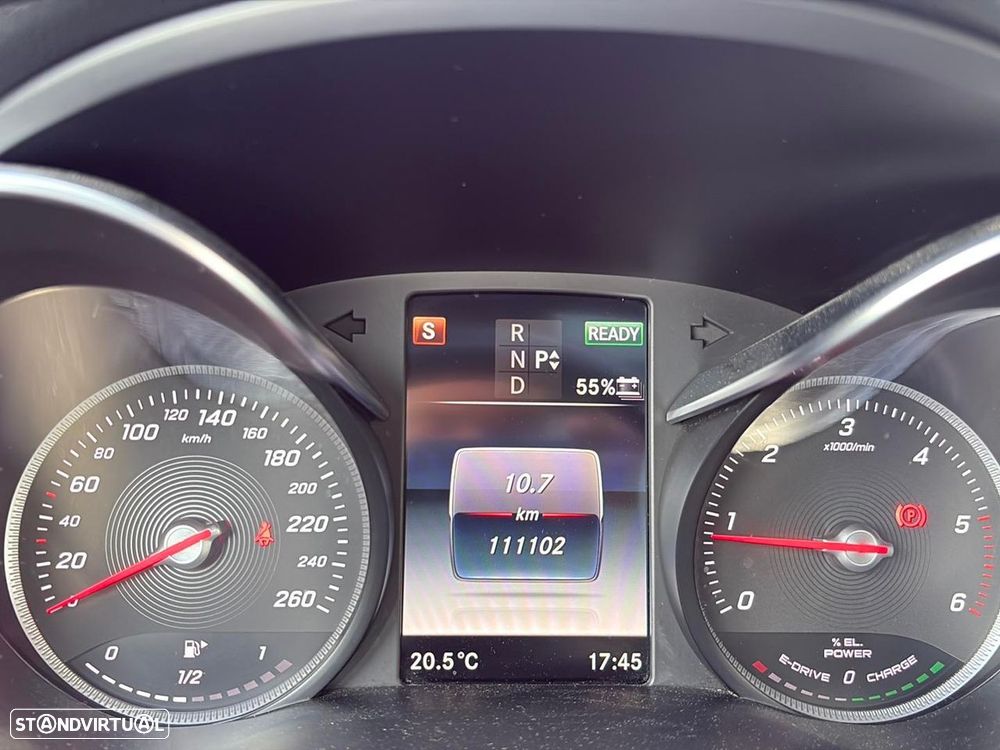 Mercedes-Benz C 300 BlueTEC Hybrid AMG Line - 10