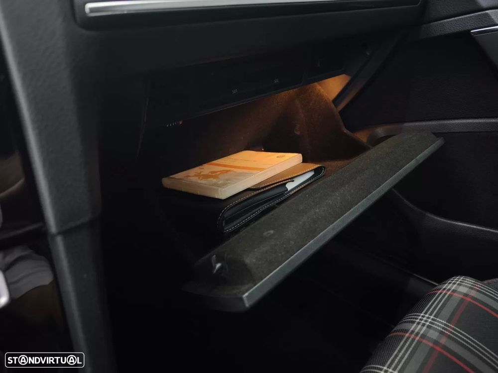 VW Golf 2.0 TSi GTi DSG Performance - 42