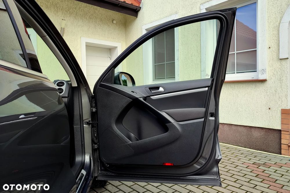 Volkswagen Tiguan - 37